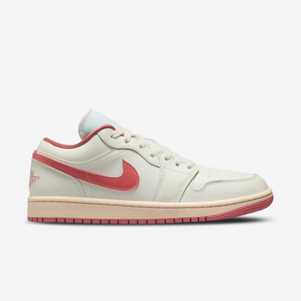 Zapatillas Nike Women's Air Jordan 1 Low