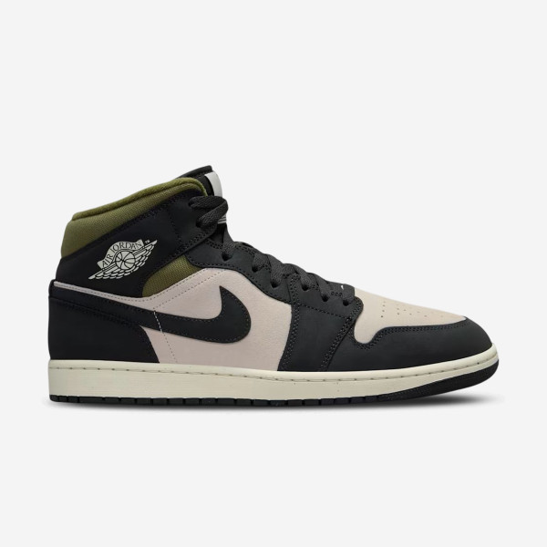 Zapatillas Jordan Air 1 Mid SE Hombre